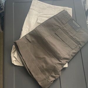 Ann Taylor Women's Cargo Shorts - Olive and Cream size 8